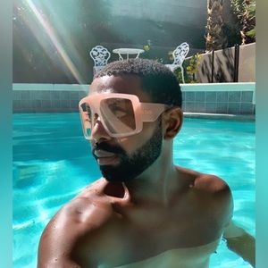 Pink Dior So Lite sunglasses 😁 / Gold Dior Logo / Like New